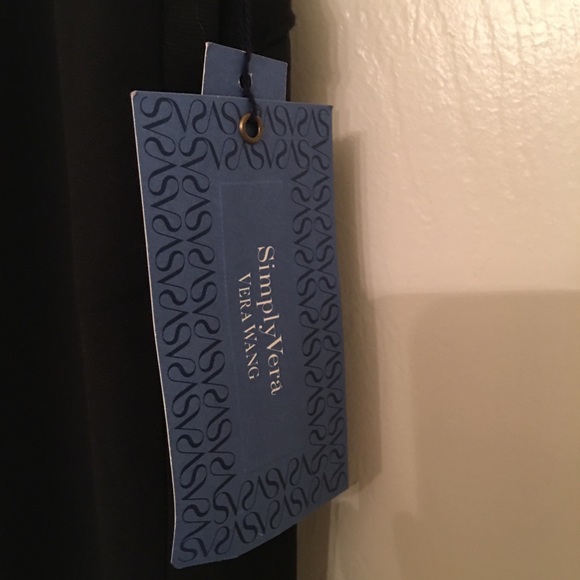 Simply Vera - Picture 2 of 4